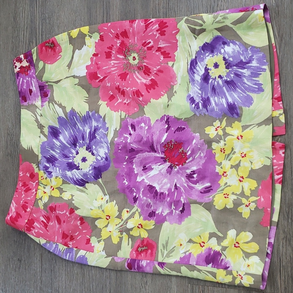 Banana Republic floral pencil skirt - Picture 5 of 14
